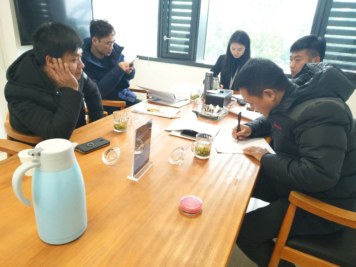 熱烈祝賀姚總、溫總團(tuán)隊(duì)簽約創(chuàng)綠家南京市區(qū)級代理！