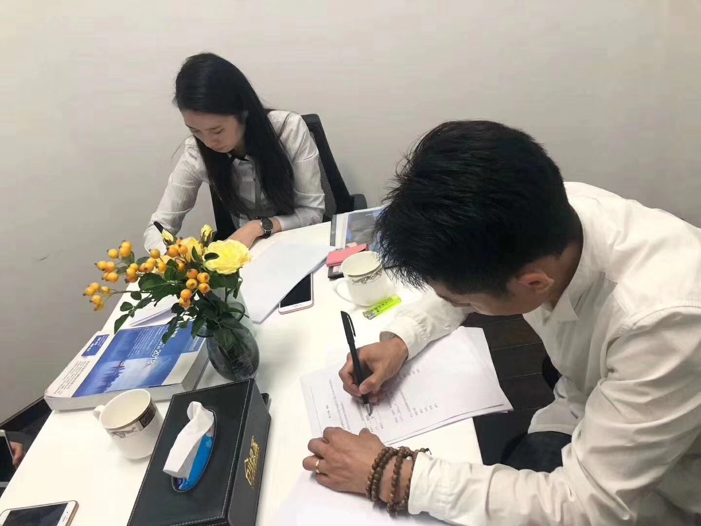 熱烈祝賀倪總、秦總、周總簽約創(chuàng)綠家寧波市區(qū)級(jí)代理！