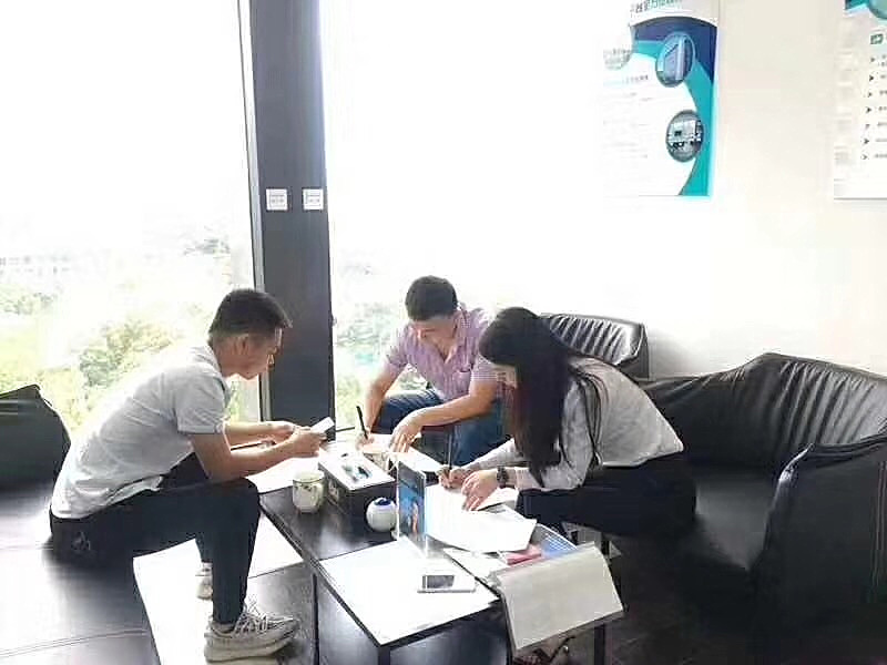 熱烈祝賀盛總、方總簽約創(chuàng)綠家臺州市區(qū)級代理！