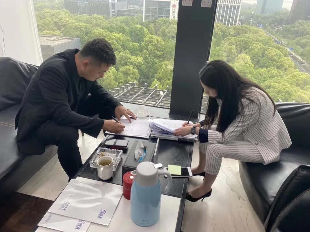 熱烈祝賀徐總劉總簽約創綠家中華人民共和國香港特別行政區代理！