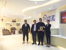 熱烈祝賀魏總、吳總、楊總簽約創(chuàng)綠家陜西省市級(jí)代理！