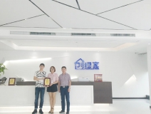 熱烈祝賀張總簽約創綠家重慶市區級代理!