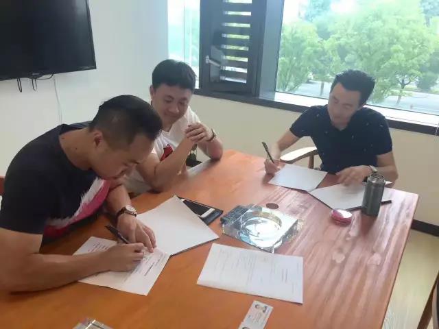 熱烈祝賀樂山市中呂總、馬總成功加入創(chuàng)綠家！